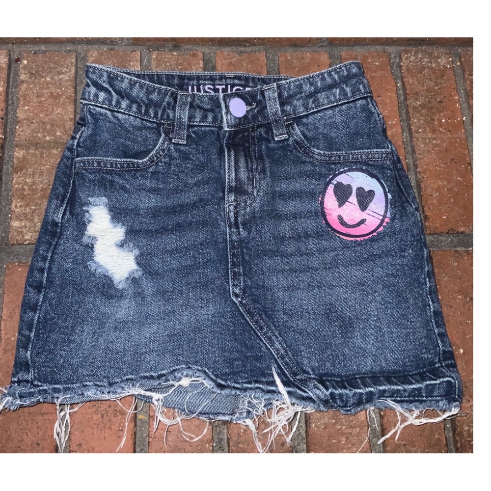 Justice Girls Denim Skort Distressed Dark Wash Smiley Patch Frayed Hem Size 10